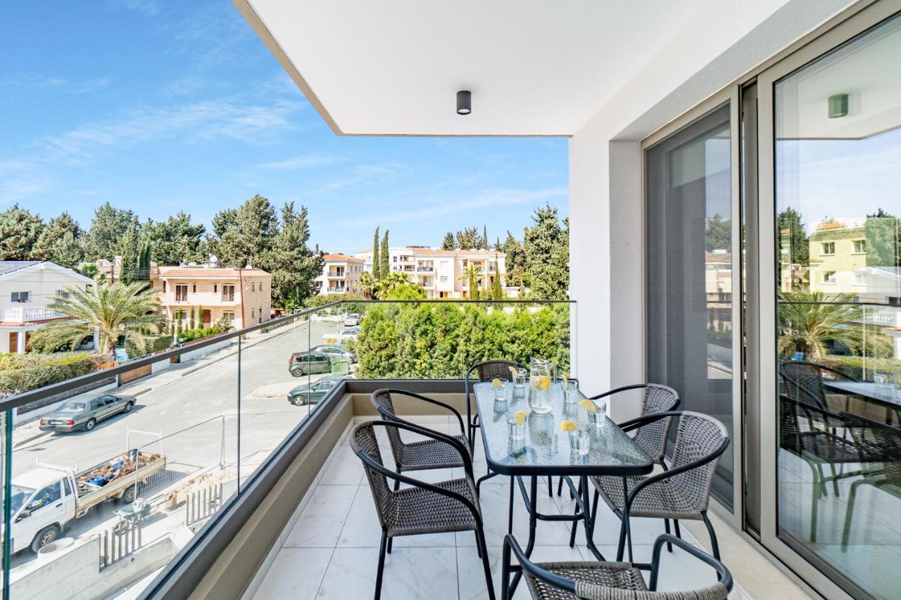 Adolina Apartments By Ezoria Villas Paphos Ngoại thất bức ảnh