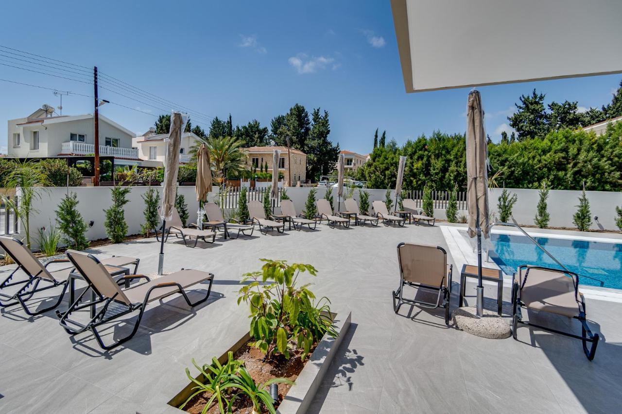 Adolina Apartments By Ezoria Villas Paphos Ngoại thất bức ảnh