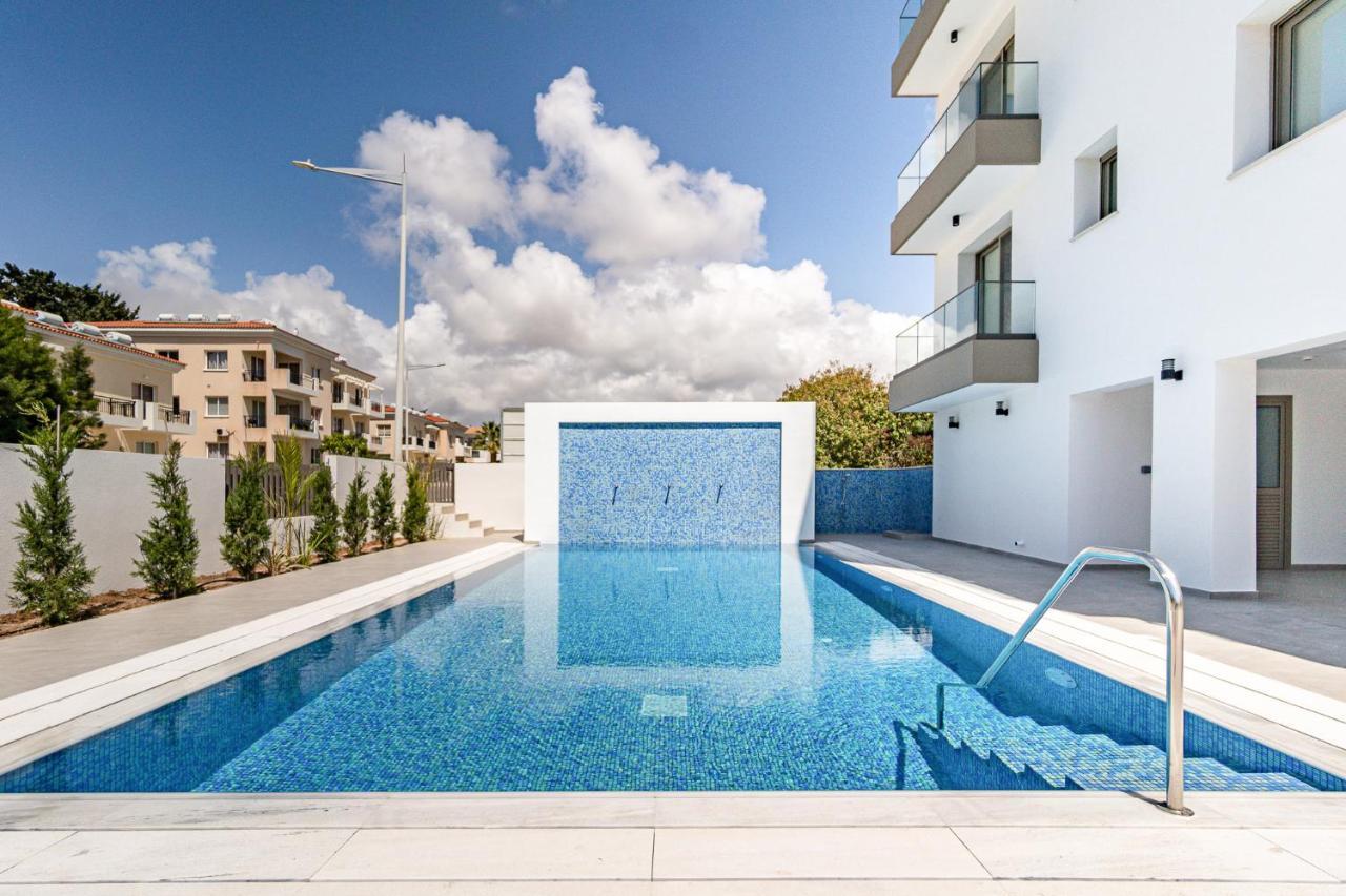 Adolina Apartments By Ezoria Villas Paphos Ngoại thất bức ảnh