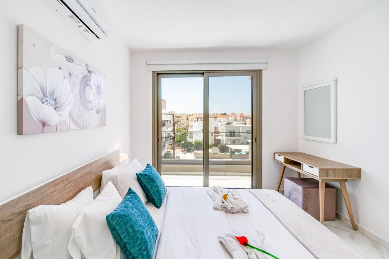 Adolina Apartments By Ezoria Villas Paphos Ngoại thất bức ảnh