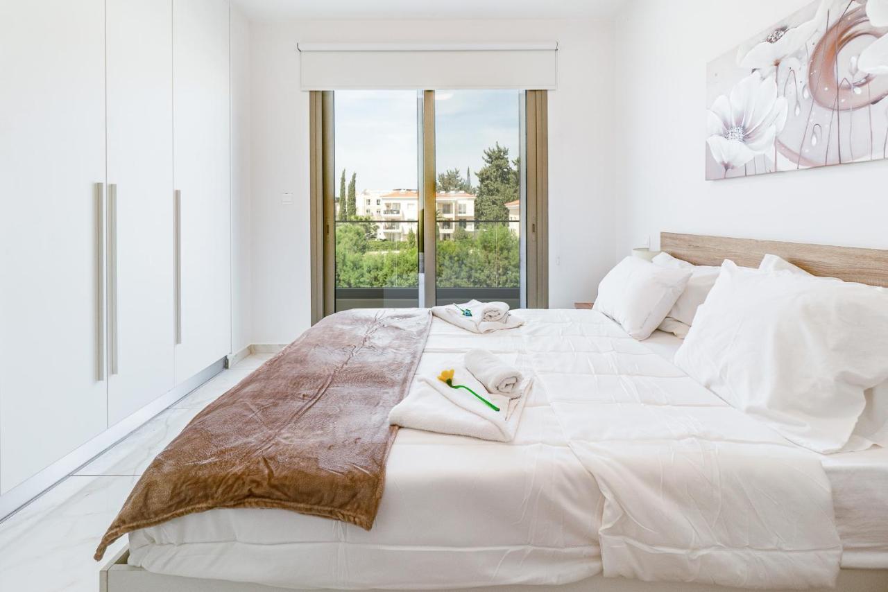 Adolina Apartments By Ezoria Villas Paphos Ngoại thất bức ảnh